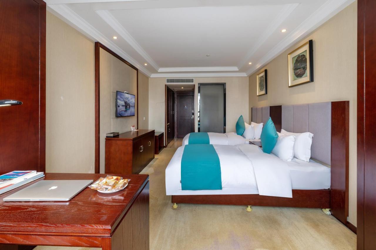 Huzhou Wealth Hotel Εξωτερικό φωτογραφία