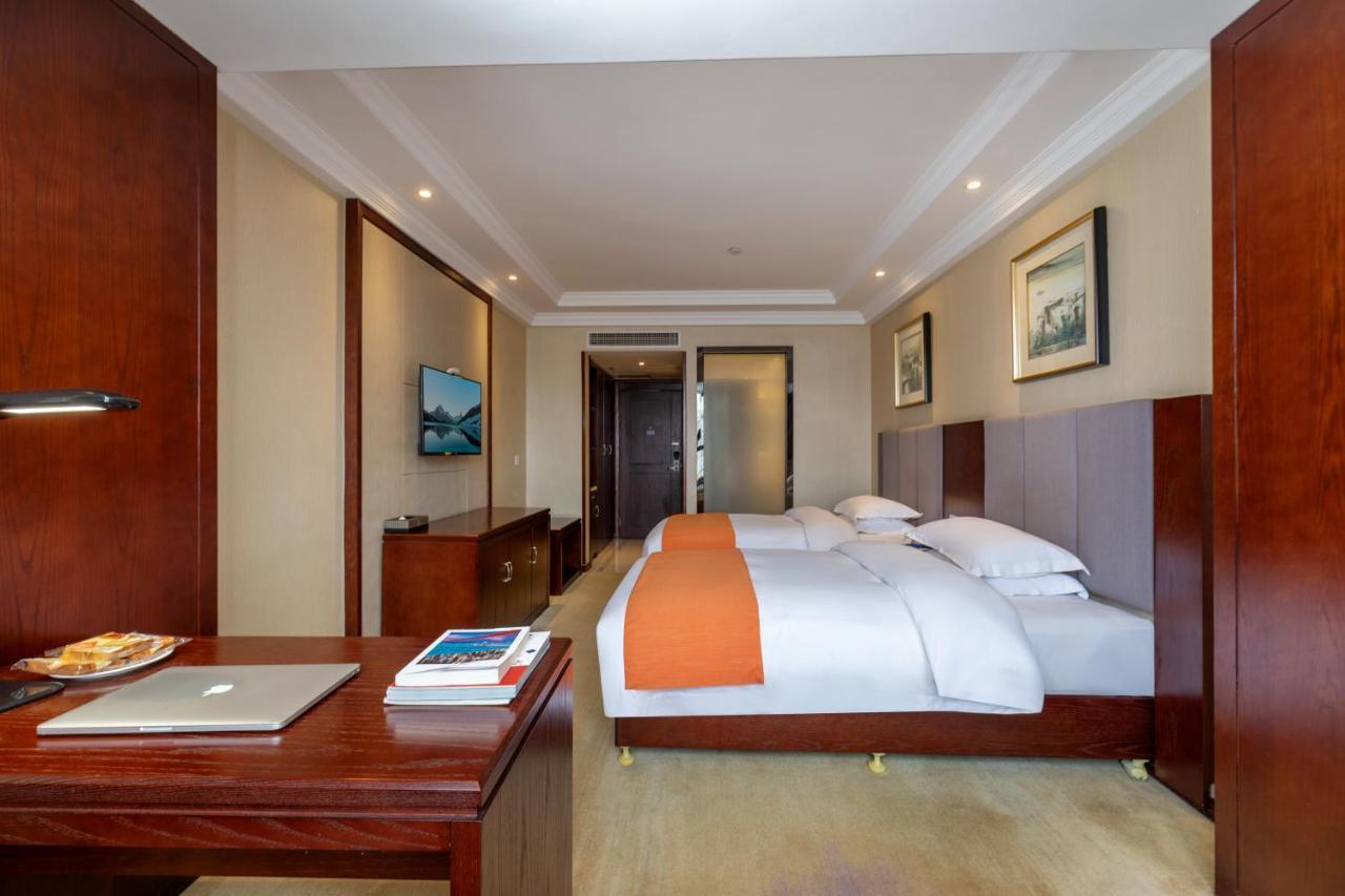 Huzhou Wealth Hotel Εξωτερικό φωτογραφία