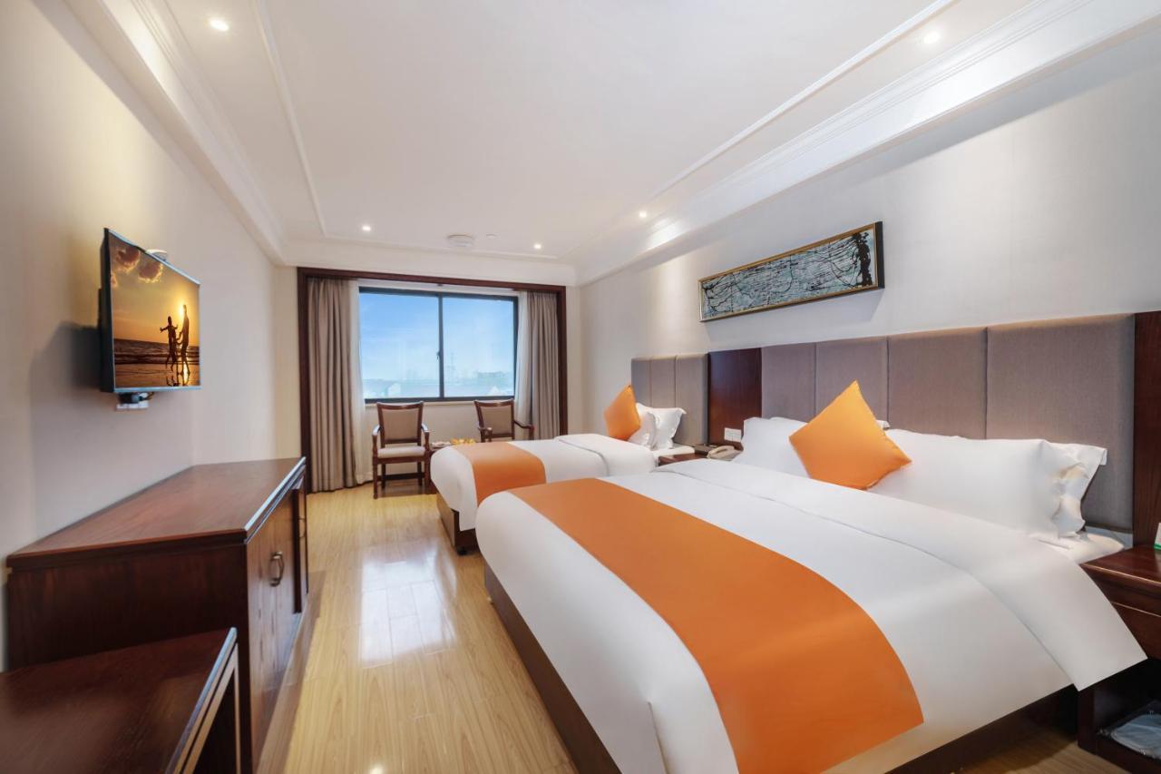 Huzhou Wealth Hotel Εξωτερικό φωτογραφία