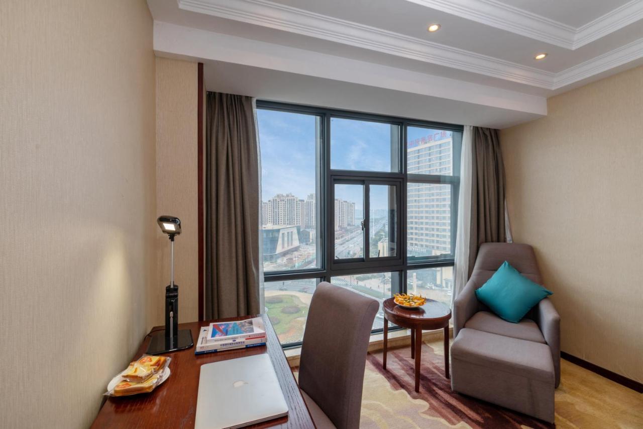 Huzhou Wealth Hotel Εξωτερικό φωτογραφία
