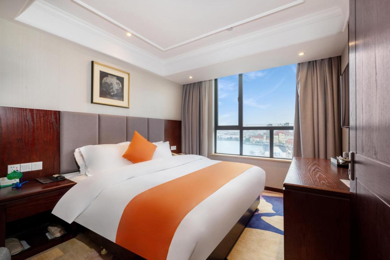 Huzhou Wealth Hotel Εξωτερικό φωτογραφία