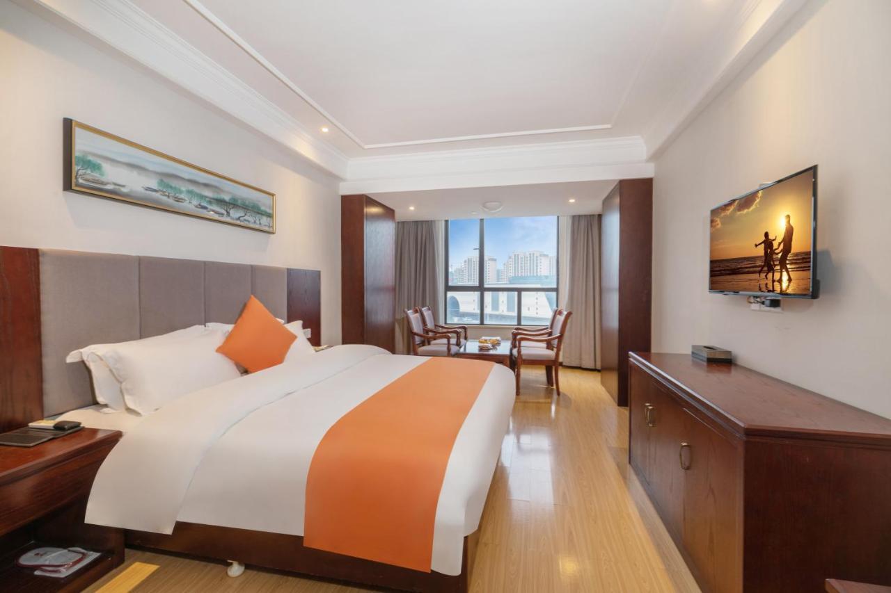 Huzhou Wealth Hotel Εξωτερικό φωτογραφία